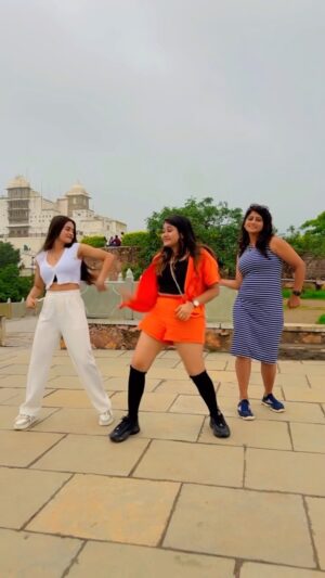 Beauty Singh Rajput Instagram - Dance 💃 karte rehna chaiye❤️
#reels #dance #pjdivya