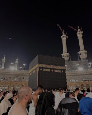 Beby Tsabina Instagram - 🤲🏻🤍