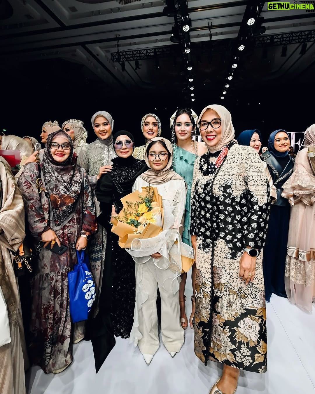 Beby Tsabina - 193.7K Likes - Kemarin di Indonesian Fashion Aesthetic for @nabilamisha_fashion super talented! Congratulations 🩵🐚