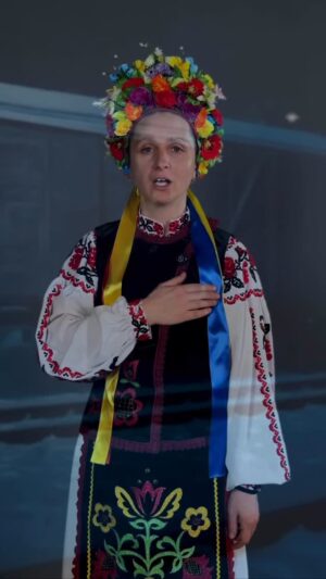 Bekbaeva, Maya Tolegenkyzy Instagram - Барлығыңызды Қазақстан халқының бірлігі күнімен құттықтаймын 🙌Когда мы едины, мы непобедимы! С Днем Единства Народа Казахстана!