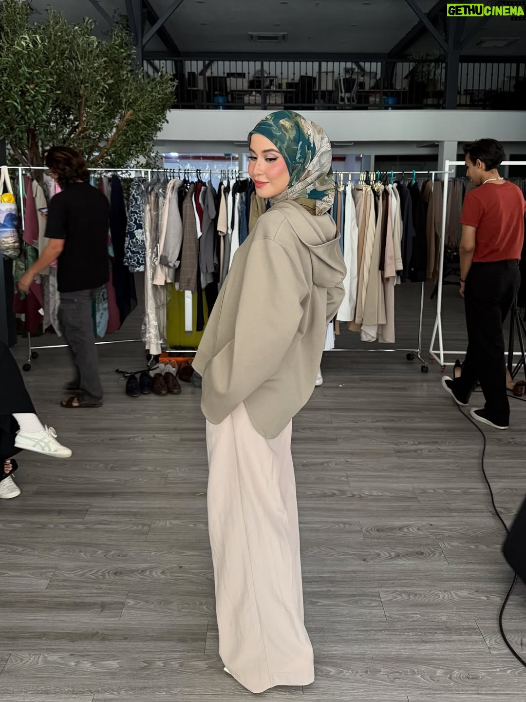 Bella Dally - 3 Likes - Behind every masterpiece is a whole team! Here’s a glimpse of the work behind the Van Gogh Museum x Ariani collection. It was a lot of fun shooting this campaign! Head on to @galeriariani for new updates! 🎨🖼️
