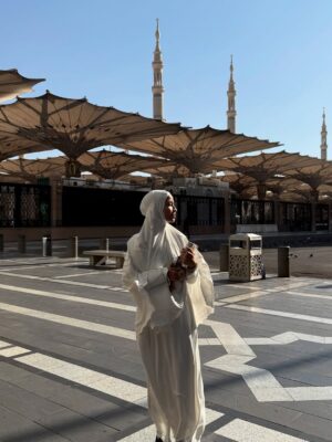 Bella Dally Instagram - ✨Salam Maal Hijrah✨
May we continue to strive to be the best version of ourselves.
May we have the courage to surrender our entire being to Allah, without fear or hesitation.
🤍
