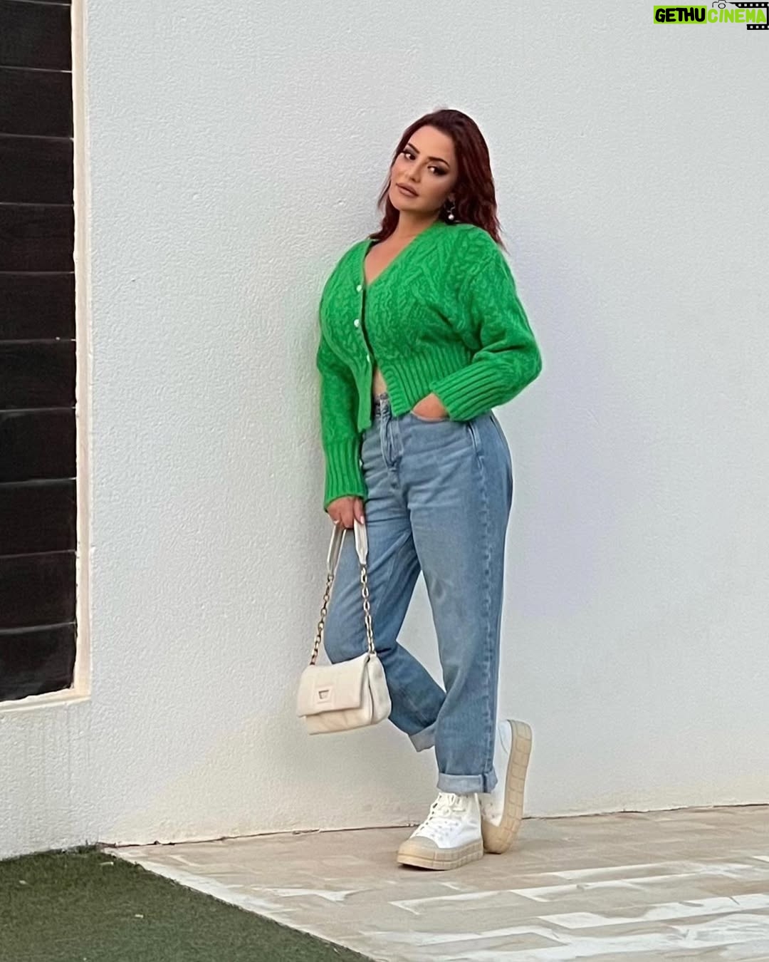 Beya Zardi - 28.3K Likes - 🦆🦆