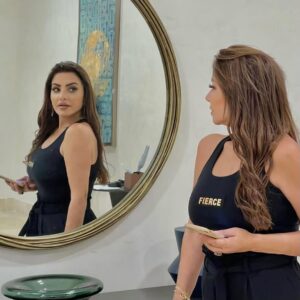 Beya Zardi Instagram - Black makes me powerful 🖤
@soltanaofficial
@fierce.sportswear
————
DA : @sabrinafti / @karpa.influence