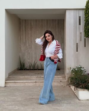 Beya Zardi Instagram - today’s mood 🫶🏻