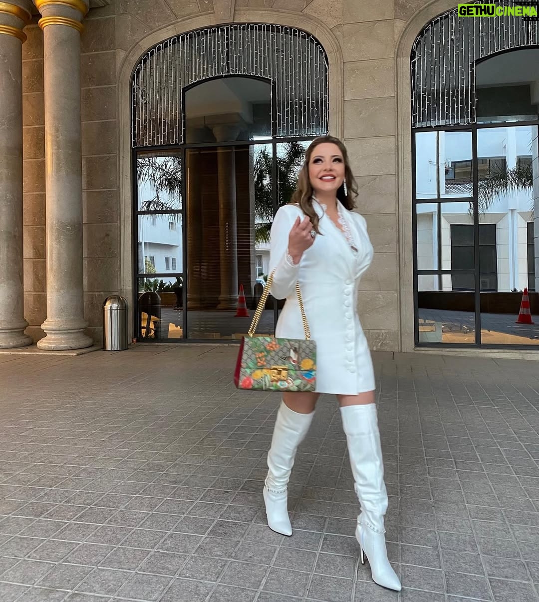 Beya Zardi - 28.8K Likes - Une conscience tranquille rend la vie paisible ! 
Dressed by @shaydes.store 🤍