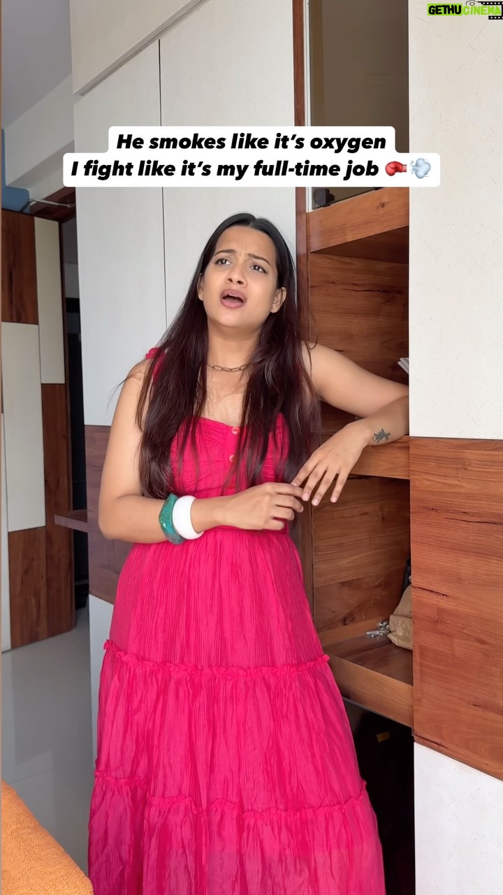 Bhagyashree Sonvane - 1K Likes - Roz bolti hoon, Sutta chhodo!
Par lagta hai isne mujhe chhodna fix kar liya hai🚬🤦🏻‍♀️
.
.
.
.
#reelitfeelit #smoke #husband #reelsi̇nstagram #viralvídeo #relatable #relastionshipgoals #reelsviral #foryou #fyp #share #tag #explorepage✨