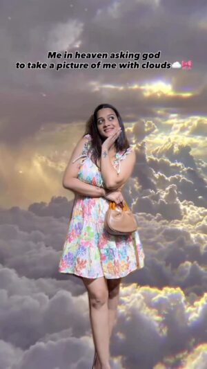 Bhagyashree Sonvane Instagram - Please Clouds ko ache se dikhana photo me piche😂😀