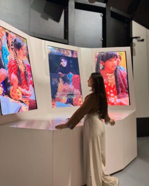 Bhagyashree Sonvane Instagram - Recall my childhood memories😍
@airarabiagroup @visitabudhabi @wbworldyasisland @yasisland
#NonstopadventuresAUH
#abudhabi #travel #love #childhood #memories #foryoupage