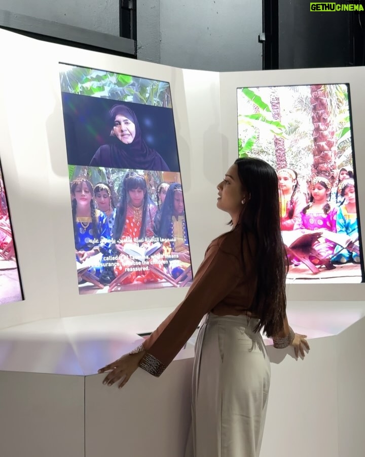 Bhagyashree Sonvane - 2.5K Likes - Recall my childhood memories😍 
@airarabiagroup @visitabudhabi @wbworldyasisland @yasisland 
#NonstopadventuresAUH 

#abudhabi #travel #love #childhood #memories #foryoupage