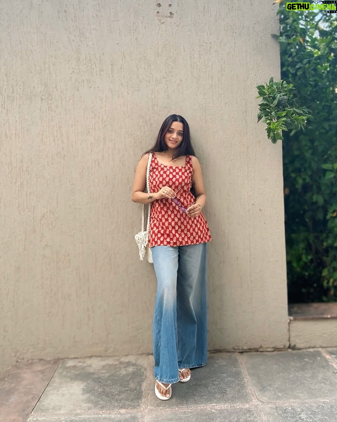 Bhagyashree Sonvane - 3 Likes - In my girly girl era🌷🎀 
.
.
.
.
#flowers #vibe #photography #love #trending #foryoypage #kurti #traditional #wearing #explorer #ootd #outfitoftheday #instagrampost #post #exploremore #fyp #fashiongram