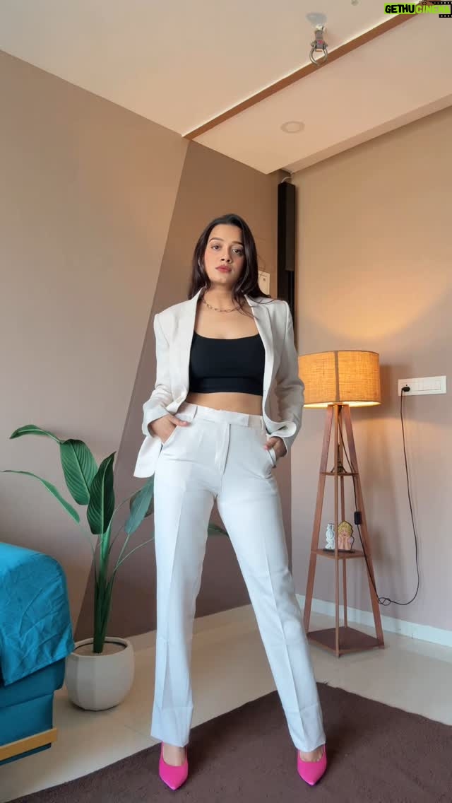 Bhagyashree Sonvane - 3 Likes - Fit check 🤍 
.
.
.
#reelitfeelit #white #blazer #set #fashionstyle #fashion #instagram #explore #style #formal #love #trendingreels #styling #video #reelsinstagram #reels
