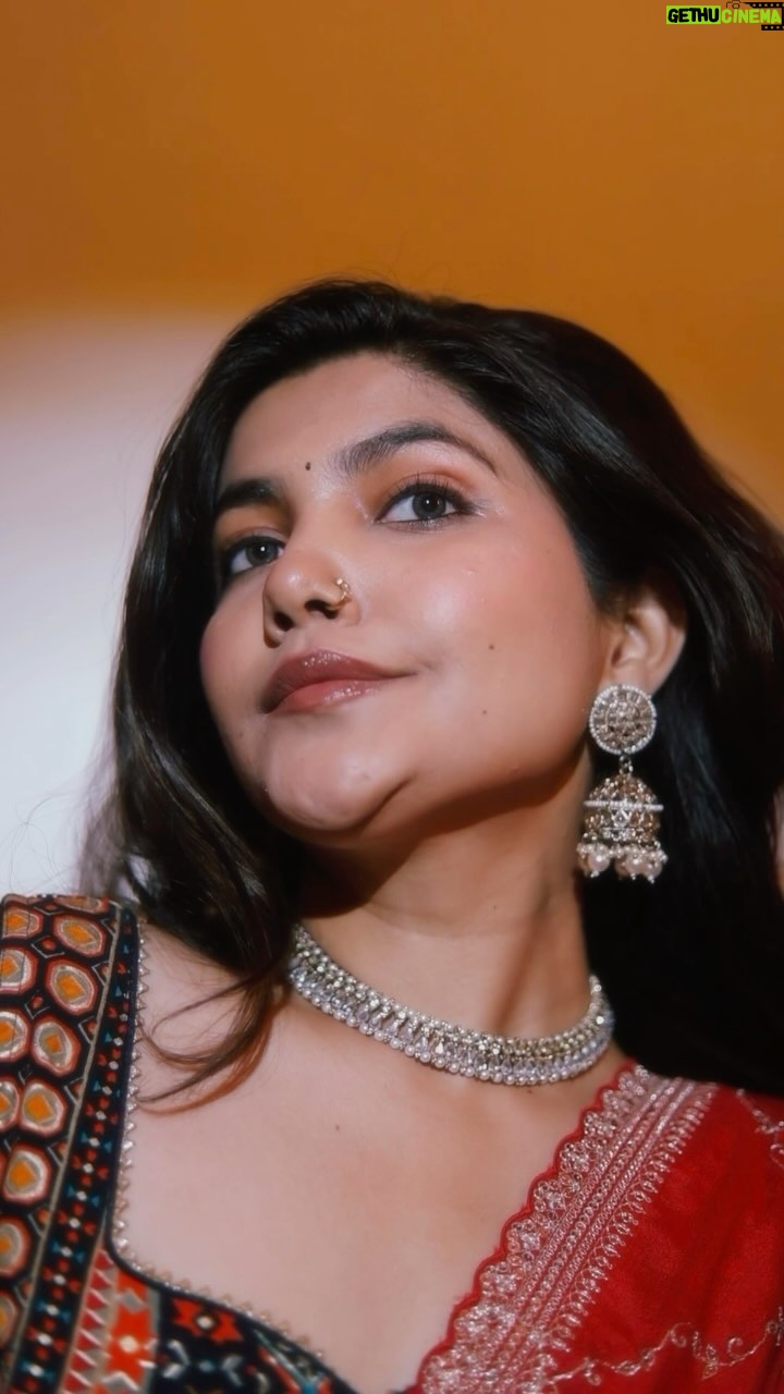 Bhakti Rawal - 3 Likes - आइये आके इस बार ना जाइए ❤️
.
#bhaktisquad #stree