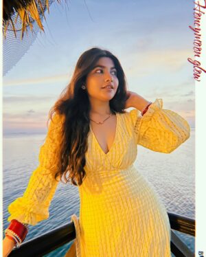 Bhakti Rawal Instagram - First Trip Of 2025 ~ Maldives🇲🇻
.
#bhaktisquad #honeymoon