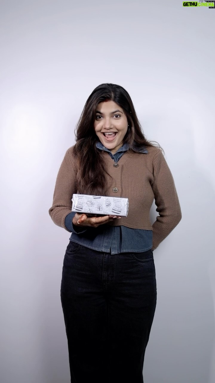 Bhakti Rawal - 3 Likes - ✨Entering 2025 in style with the ultimate showstopper, the OPhone! Sleek design, premium finish, and vibes as luxurious as ever. 💎💕 Let’s unwrap a year full of brilliance only with @oppoindia!
#OPhone #OPPO #LiveInTheMoment #OPPOReno13Series #OPPOAIPhone #AILivePhoto #StyleUnlocked #Unwrap2025 #PremiumDesign #GlowWithOPPO