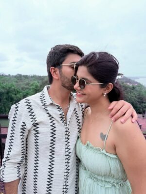 Bhakti Rawal Instagram - Hello jii @tejrughani
.
(Goa,travel,couple,anjunafort)