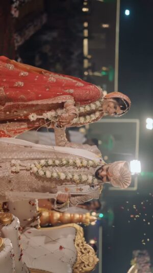 Bhakti Rawal Instagram - Somebody pinch Me please š„¹ā¤ļø
Years of long distance turning into marriage is simply a dream that came true to usā¤ļøš§æ
*26.12.24*
.
#bhaktisquad #bhaktiandtejtietheknot #tejakti
{wedding, long distance,dreamy,varmala,gujju couple}