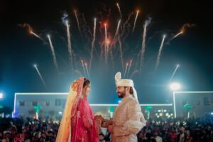 Bhakti Rawal Instagram - Ladies and gentlemen meet Mr & Mrs Rughani🧿🥹❤️
26.12.24♥️
#bhaktisquad #tejakti #wedding
.
{ indianwedding,Wedding,varmala,phera,couple,love}