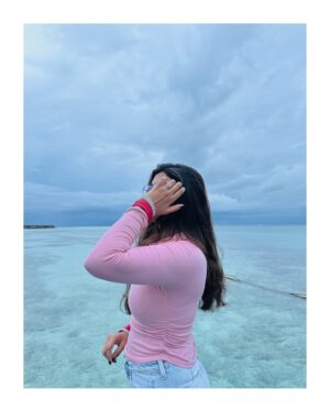 Bhakti Rawal Instagram - Honeymoon Dump🙈❤️
.
#bhaktisquad #married #honeymoon #maldives