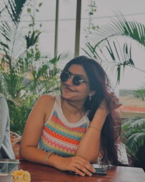 Bhakti Rawal Instagram - Romanticising Life🌻♥️
.
#bhaktisquad #pictureoftheday