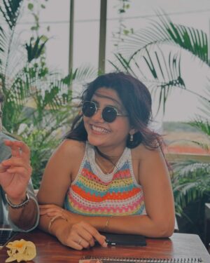 Bhakti Rawal Instagram - Romanticising Life🌻♥️
.
#bhaktisquad #pictureoftheday