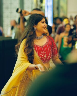 Bhakti Rawal Instagram - A little sneak Peak @maxusnavratri 😍❤️
.
📸_ @imonuprajapati.jpeg
.
#bhaktisquad #navratri