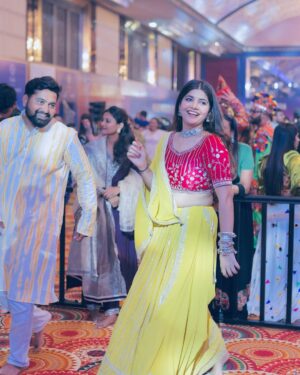 Bhakti Rawal Instagram - A little sneak Peak @maxusnavratri 😍❤️
.
📸_ @imonuprajapati.jpeg
.
#bhaktisquad #navratri