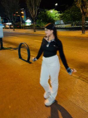 Bhangra Queen Instagram - Me in my own imperfect auraš¤š¤