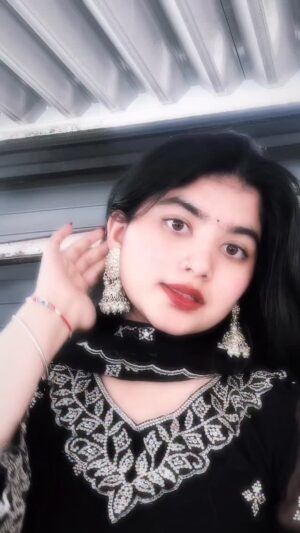 Bhangra Queen Instagram -