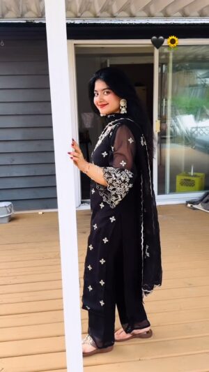 Bhangra Queen Instagram -