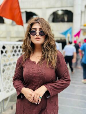 Bhavna Mayani Instagram - š«°š» Bright days, blessed ways. šš
Suit @fashion_addicts_world š„