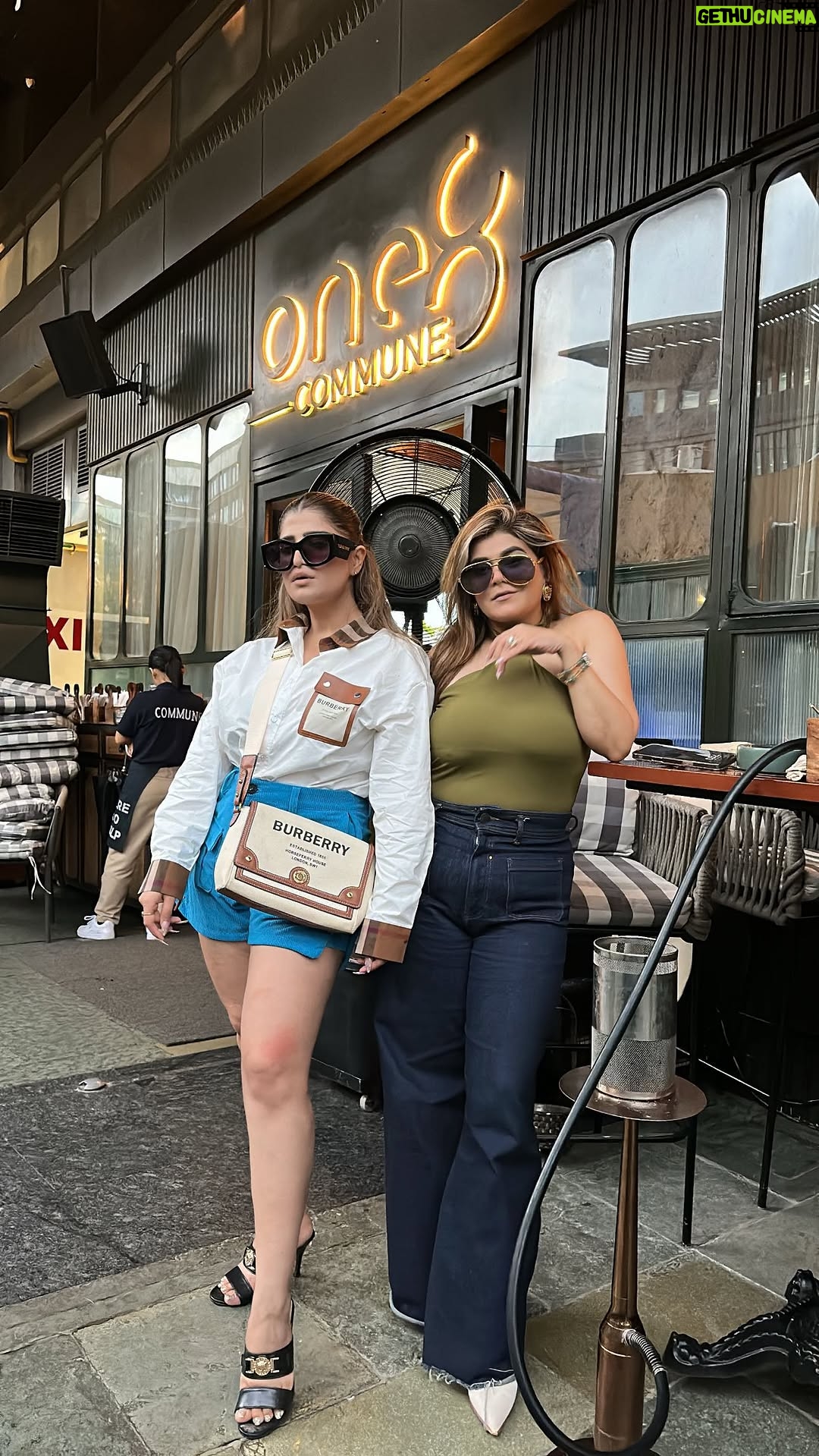 Bhavna Mayani - 16.6K Likes - We always decide to go somewhere and endup to go somewhere else 🤪🤪🤪🤪
#friendship #friendshipgoals