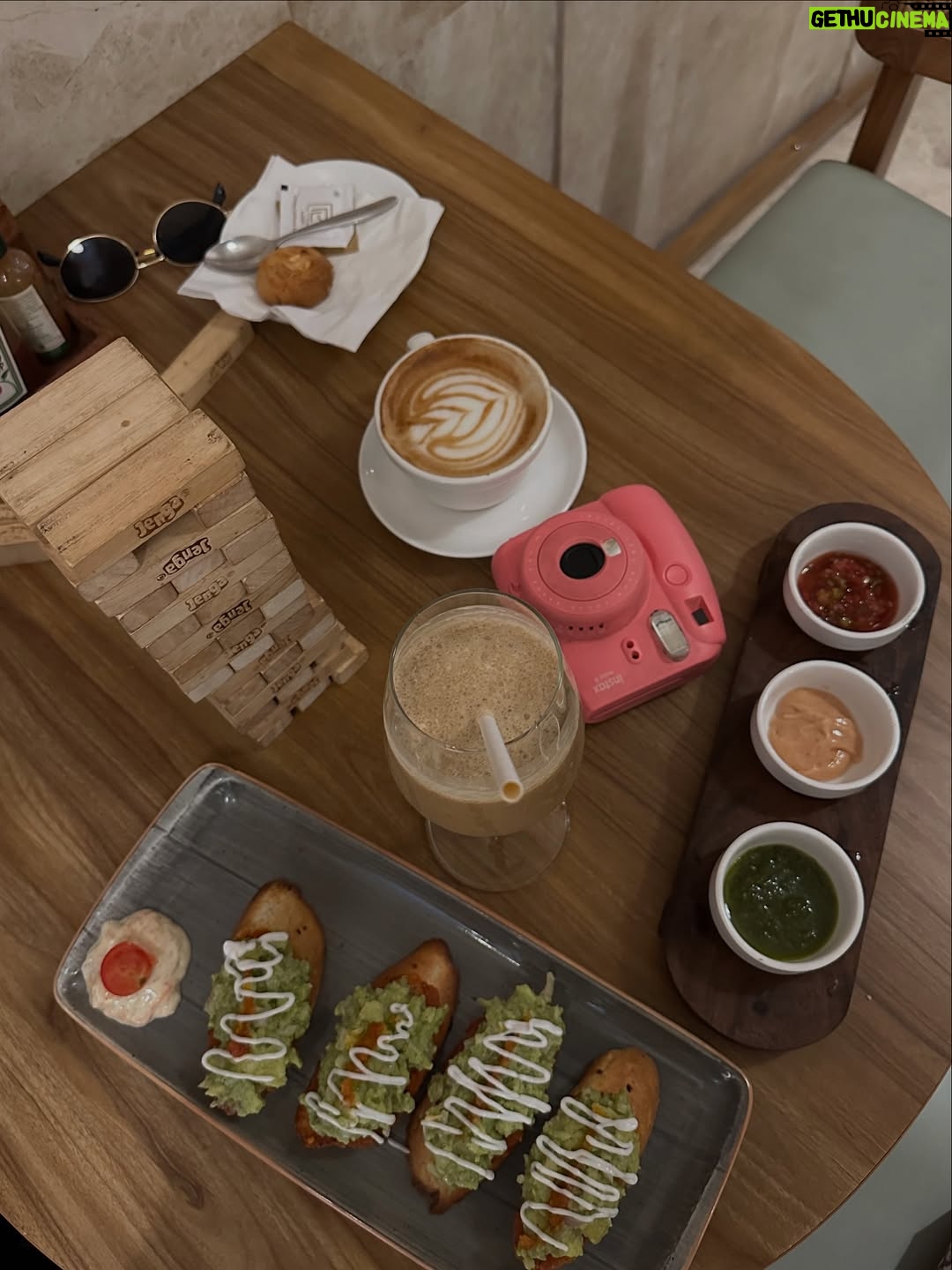 Bhavna Mayani - 15.9K Likes - high on caffeine w @maanyaagupta ☕️♥️
.
.
.

.
#coffeedate #coffee #aestheticpost #post #feed #girlies