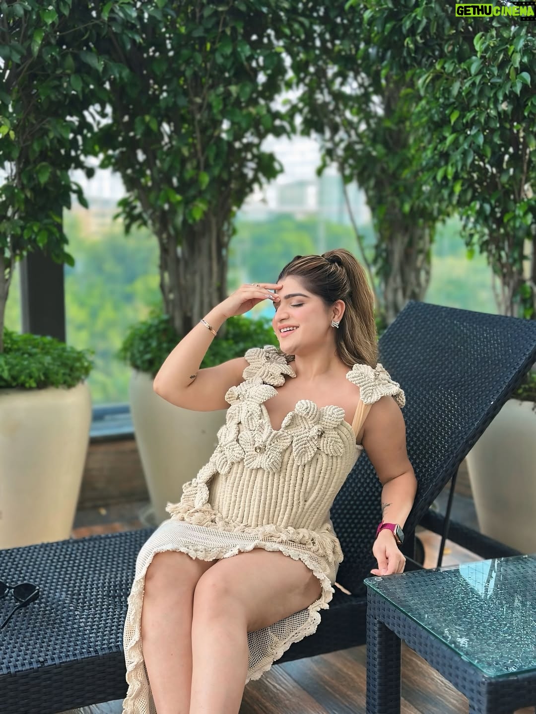 Bhavna Mayani - 13.8K Likes - My soft era 🤍🦢🍦

Wearing @nidzign 🎀