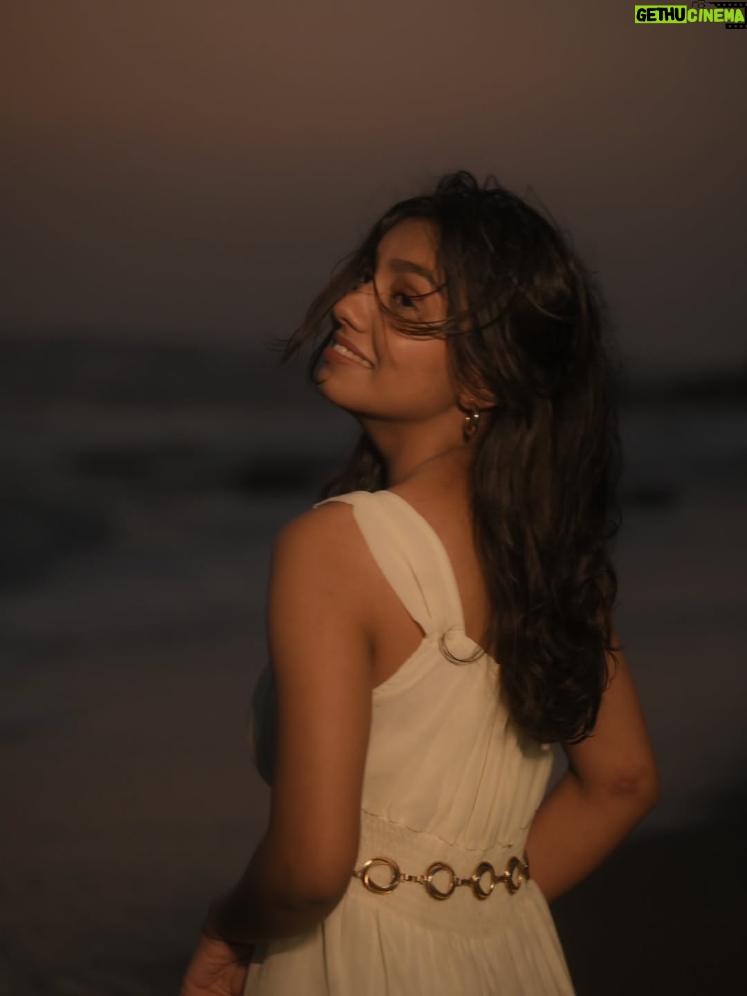Bhoomi Sharma - 95.1K Likes - White dress, wild waves, warm light.🥀

📸 @i.ameerharris_