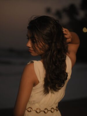 Bhoomi Sharma Instagram - White dress, wild waves, warm light.🥀

📸 @i.ameerharris_