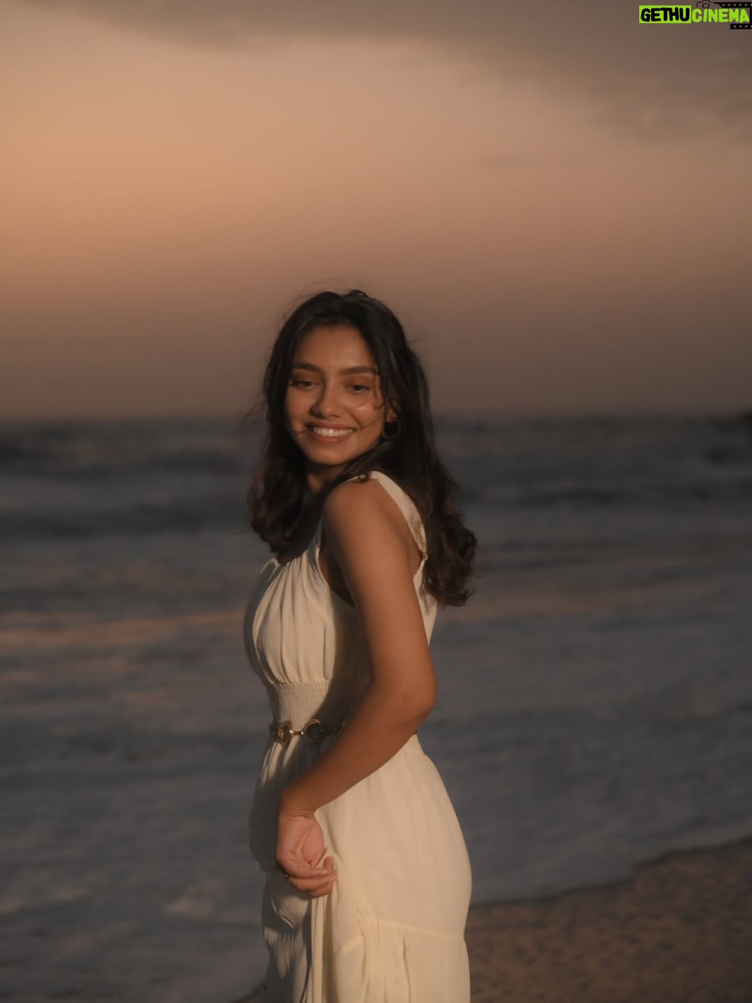 Bhoomi Sharma - 95.1K Likes - White dress, wild waves, warm light.🥀

📸 @i.ameerharris_