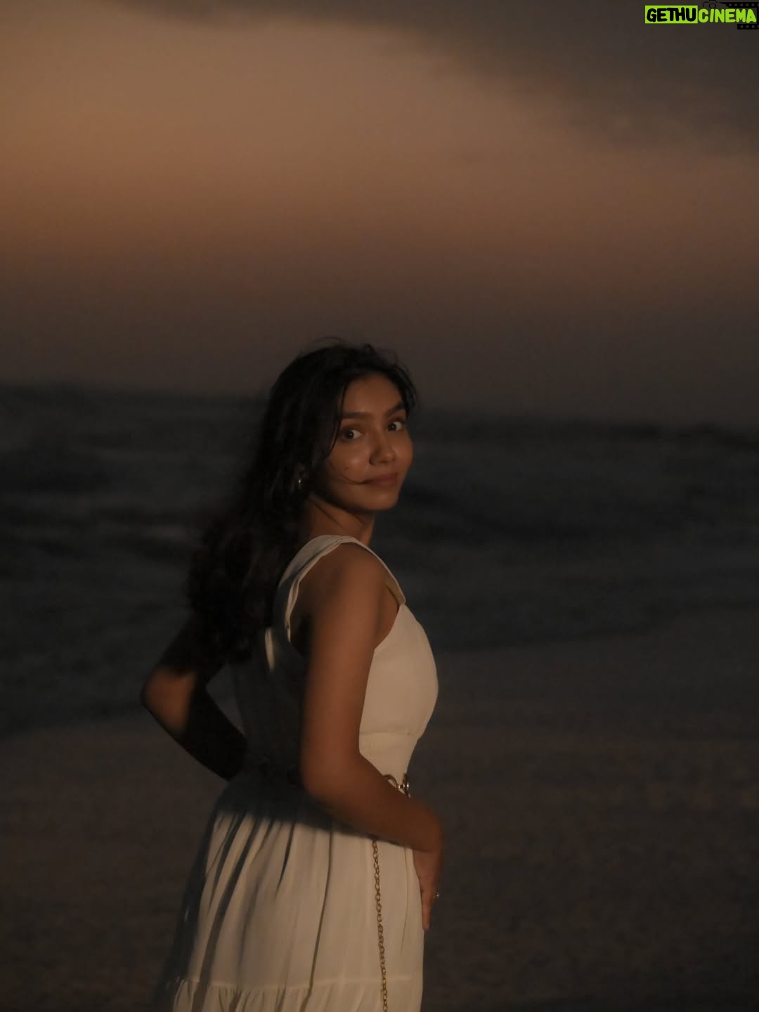 Bhoomi Sharma - 95.1K Likes - White dress, wild waves, warm light.🥀

📸 @i.ameerharris_
