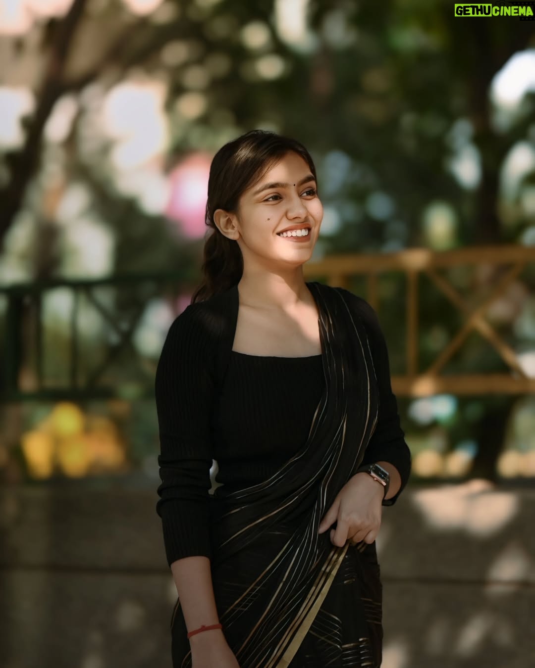 Bhoomi Sharma - 91.2K Likes - Living in my 90's Golden Era 🕊✨️