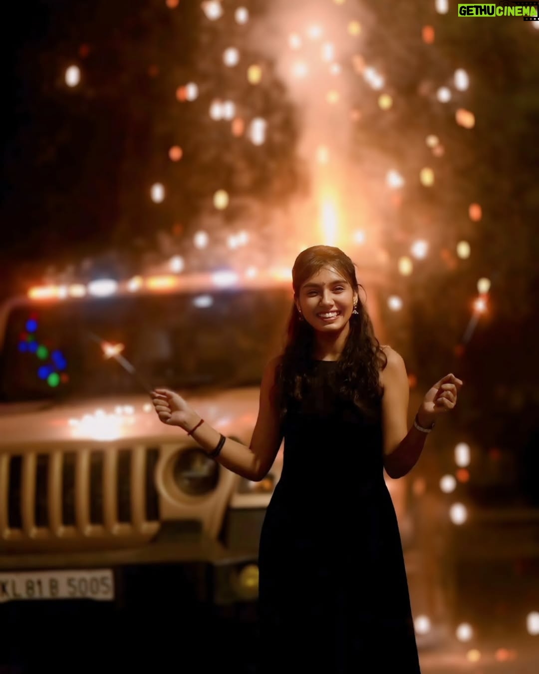 Bhoomi Sharma - 85.1K Likes - Diwali and Pataka 😌🤍