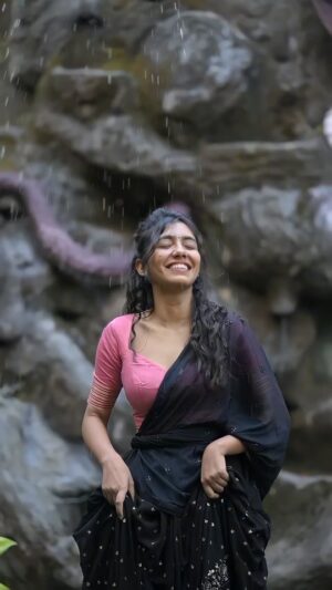 Bhoomi Sharma Instagram - I find peace in the rain.🤍

Shot by @photographer_darknite_ 
Location @parakkatnatureresortmunnar