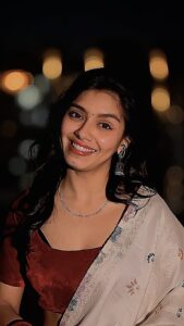Actress Bhoomi Sharma HD Photos and Wallpapers February 2024