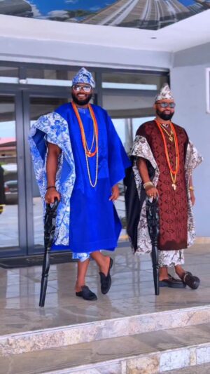 Bimbo Oshin Instagram - Made for love and designed for royalty. @MAFFA_COUTURE couple collections 🤩🥰
This is for lovers who wants to stand out at their event 💥
Makeup - @leemah_classic
Gele - @ay.gele_
Jewelry - @zirconluxe_exclusive
To place order for these outfits;
▪️Follow & Send a DM @Maffa_couture
▪️WhatsApp/Call: 07061727153