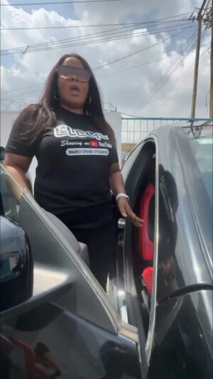 Bimbo Oshin Instagram - ELEGE is coming to BIMBO OSHIN STUDIOS Via YouTube channel on the 25th of April....... don't miss the banger
Produced by @bimbooshin
Direction of @penpower01
Cc: @bimbooshin
@eyinjuu_