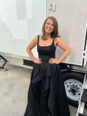 Bindi Irwin Instagram - Tonight is the night!!! Robert’s debut on @dancingwiththestars. Such a surreal feeling to be here with my family 10 years later. So excited to cheer on my brother and his incredible partner, Witney. ✨ VOTE FOR ROBERT IRWIN & WITNEY CARSON at ABC.COM and text ROBERT to 21523.
Today 8/7c