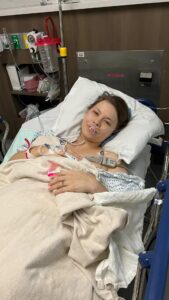 Actress Bindi Irwin HD Photos and Wallpapers July 2025