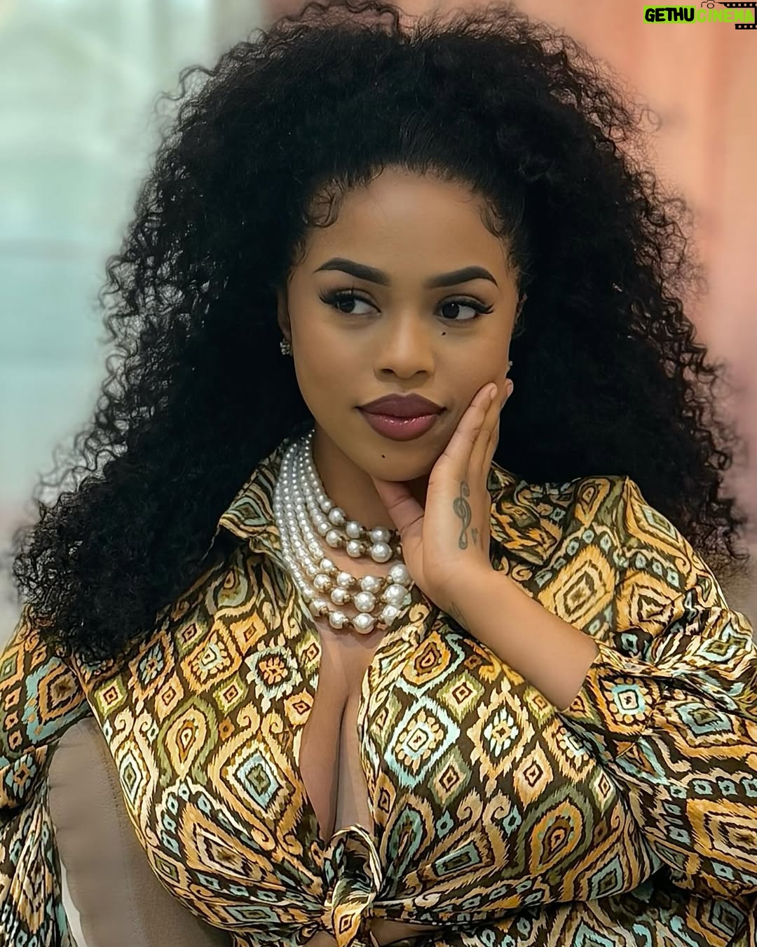 Blanche Bailly - 10.9K Likes - Congratulations to Ivory Coast🇨🇮

Now that afcon is over … who’s ready for new music ? 😆