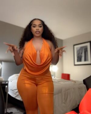 Blanche Bailly Instagram - 🧡🧡🧡