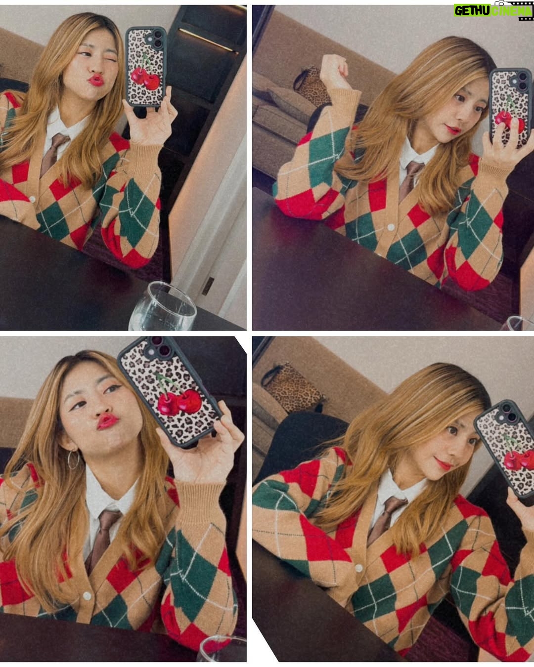 Bobby Soxer - 5.2K Likes - Christmas Photo Dump 🎄📸
