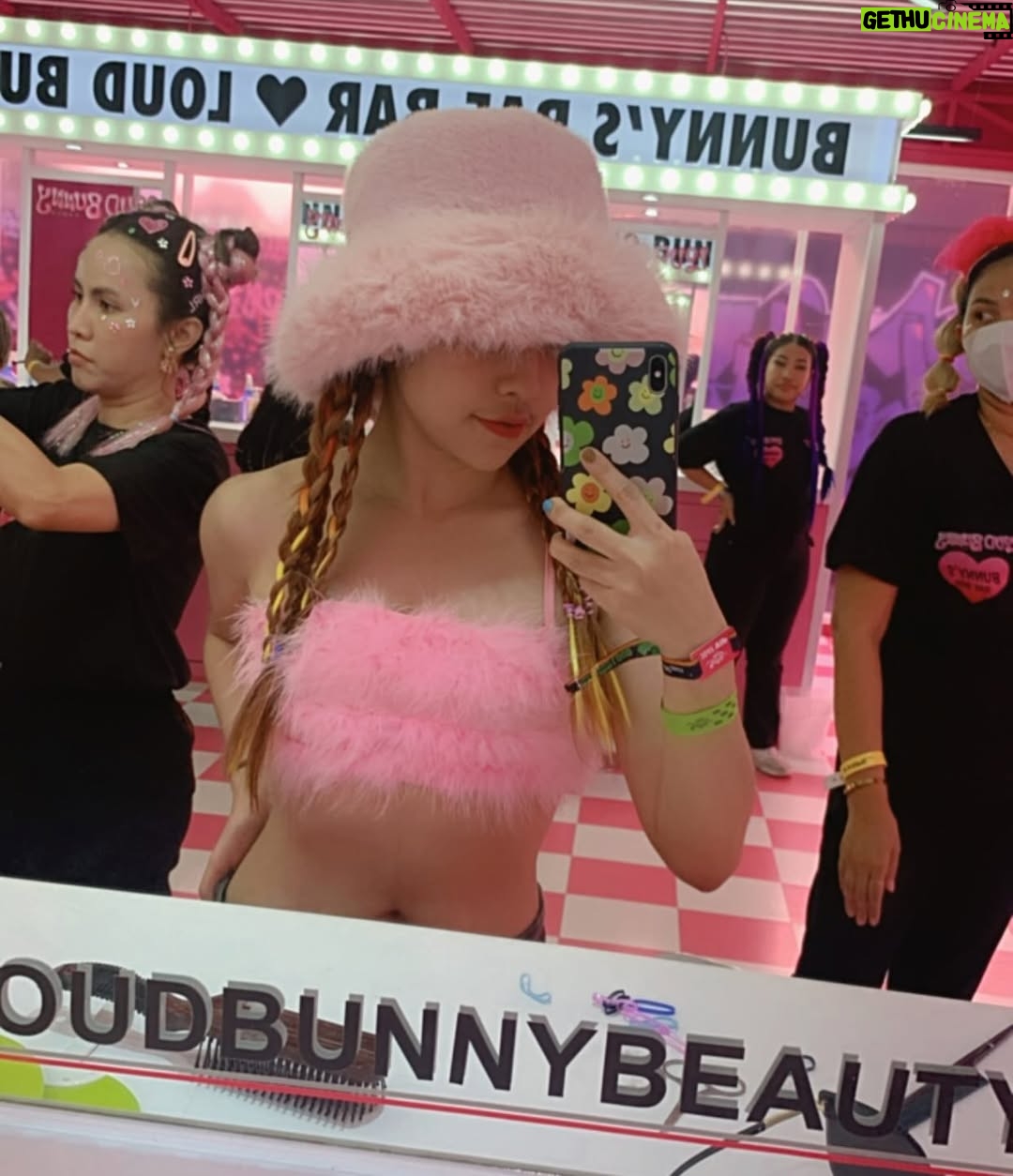 Bobby Soxer - 5.7K Likes - Major throwback to 2023 RL 💖🪽